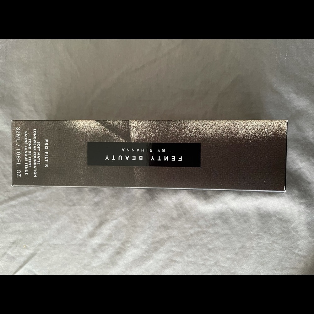 Fenty beauty pro filt’r soft matte foundation